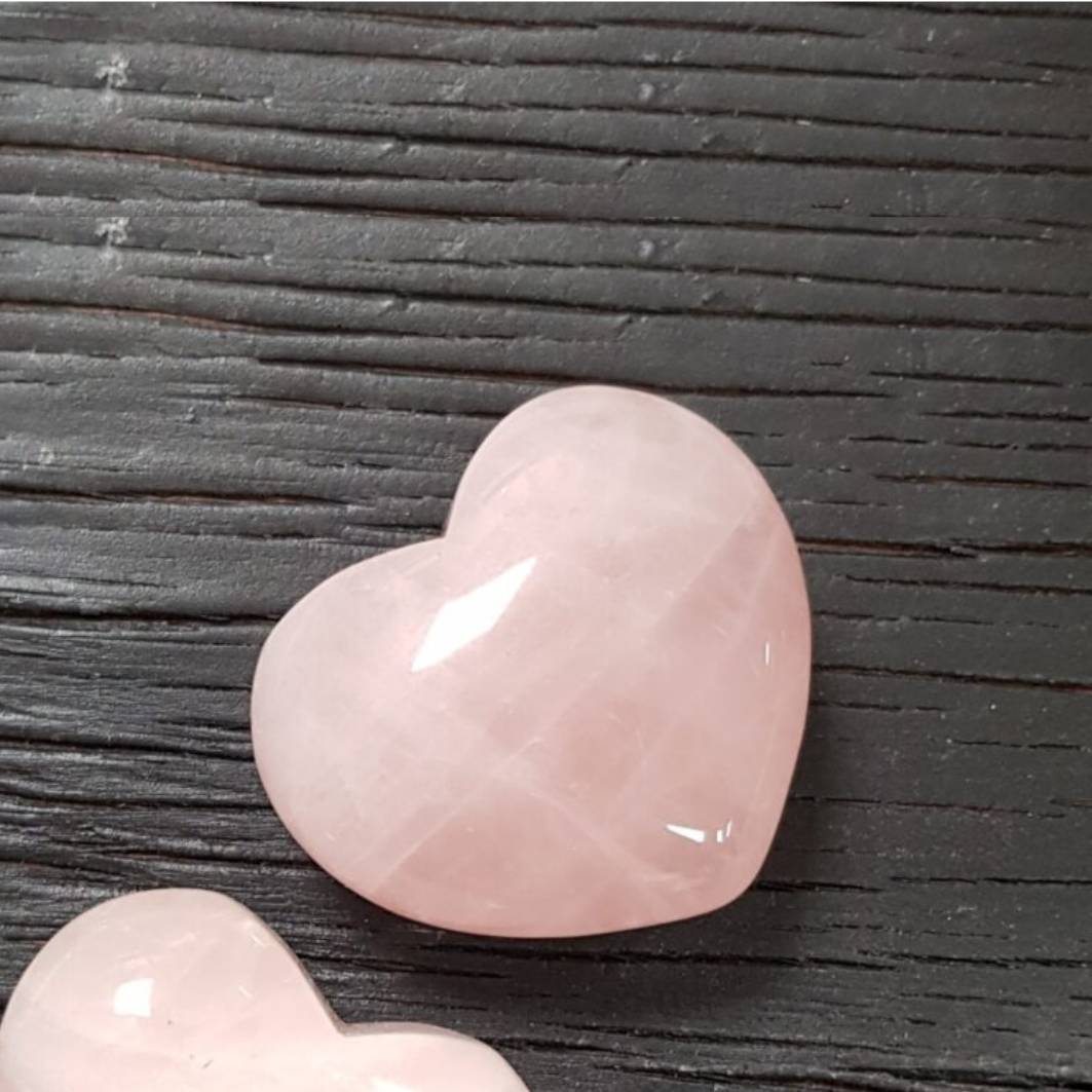 Rose Quartz Heart 35x35x15mm (Reiki charged)